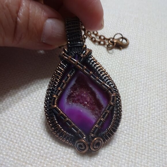 Beautiful PURPLE GEODE DRUZY Handmade COPPER WIRE-WRAPPED Pendant/Chain #844B - Picture 2 of 3